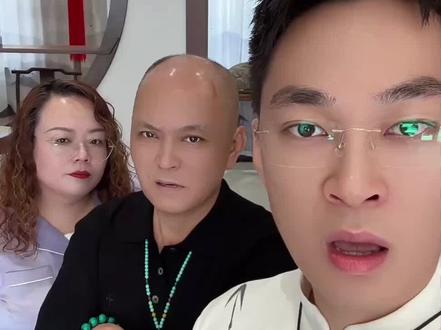 六十岁父亲鬼迷心窍,竟然把我之前生日送给他的房子,让破三轮住!我可以孝顺,但是任何人不能欺负我妈,我妈养我小,我就要护我妈老!#情感 #正能量 #孝顺 #父母 #记录真实生活