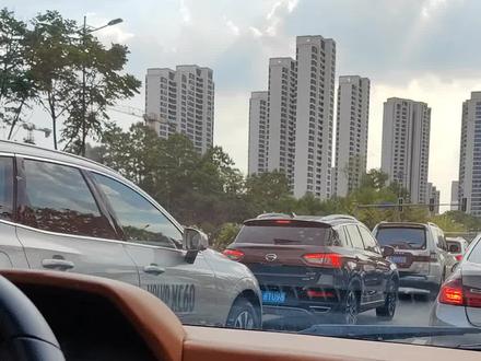 英菲尼迪M25突然亮防盗灯,不能发车报P1610锁止故障和P0605控制单元内部故障,维修车身电脑防盗匹配,成功发车。#汽车电子