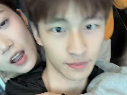 为什么我才知道iwatch有情侣模式呀 #lookus #异地恋 #applewatch #情绪共享