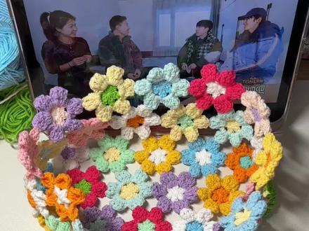 繁花包包身以及包带的钩织教程来啦~期待大家的成品哦👀#繁花包包 #春日 #花朵包 #手工 #钩织