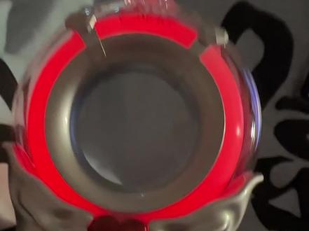 dbq玩了两天才发现这个设计…
#虞书欣 #应援棒 #虞书欣进行曲