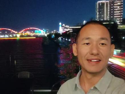 四川南充嘉陵江,夜景几乎找不到对手 #四川旅游#南充江边夜景