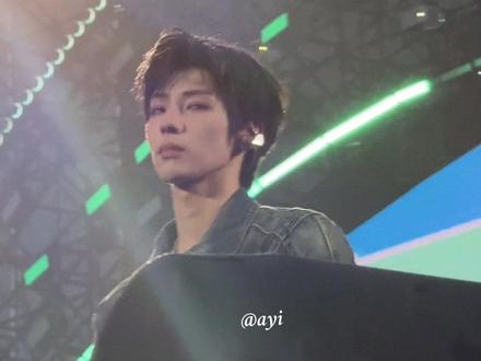 台下受伤严重….#颜安 #音乐节来了个弓箭手