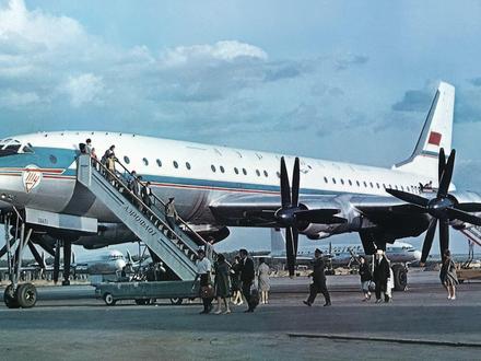 图波列夫 Tu-114:一架轰炸机的民用转型之路