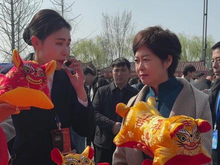 著名主持人敬一丹老师《走过》淮阳太昊陵。#寻根谒祖太昊陵 #敬一丹#第三届周口伏羲文化旅游节