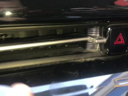 #每天一个用车知识 #实实在在的修车 广汽埃安出风口更换