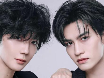 你是我眼波的温柔,你是我心里的不朽,你是我热爱这个世界,全部的理由!
愿你们携着来时的荣光,继续踏光而行!#云熠小世界 #郝熠然 #云旗