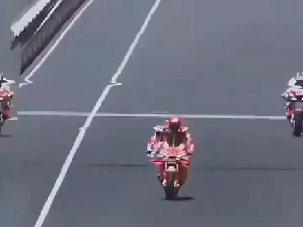 人与机车的完美配合,完美的力学#马奎斯站着压弯