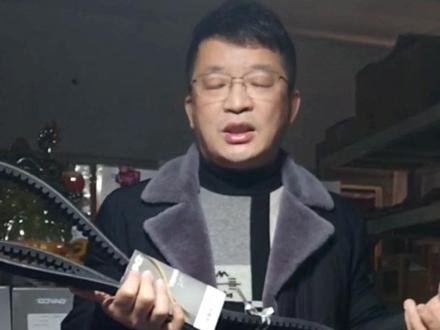 发动机风扇皮带如果是两条三角带的话。那么安装需要注意哪些事项呢?#工程机械 #发电机组 #专业的事交给专业的人 #柴油发电机 #岱高