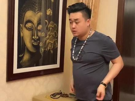 在家真呆疯了。出去溜达溜达#来了老弟