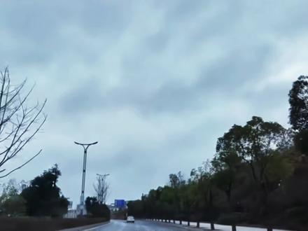 贵阳又一断头路打通!龙水路全线实现通车#交通 #道路 #贵阳