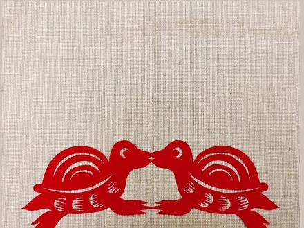 一对小乌龟,5分钟就可以剪出来,还不快试试#剪纸教程 #亲子手工 #剪纸 #非遗传承