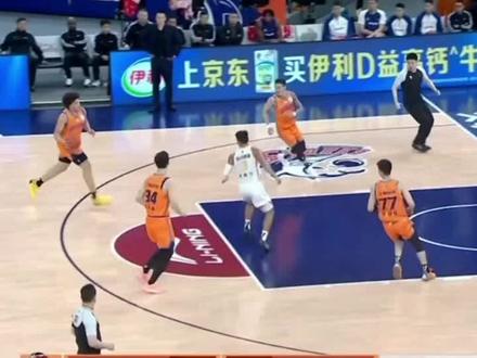 原来张镇麟的顶级使用说明书在上海
#张镇麟 #CBA #篮球