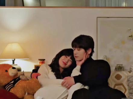 又给你小汁爽到了 方方还是太宠你了#方瑾 #崔雨鑫 #炽热吸引