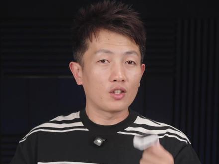 小米手环10 Pro:陶瓷版质感绝了 小米手环10 Pro:亮屏续航近月,支持游戏心率、骑行数据叠加与苹果消息,陶瓷配蚕丝表带高级感拉满。