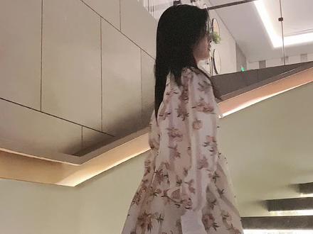 #公主礼仪动作献给王子 没有王子 献给你们吧💕