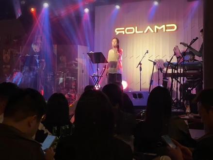 为爱弯腰不是我的性格 但为了你可以#娓娓从头 #歌曲娓娓从头