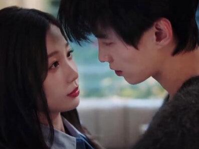 靳朝 这样的暮暮把持不住不住了吧哈哈哈哈#双轨 #因为一个片段看了一整部剧 #电视剧 #强烈推荐