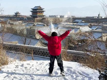 人均100🏃🏻➡️带娃忻州半日游「逛吃忻州古城 看遇见秀容 泡温泉」吃了9种不同特色美食,拍美照,泡室外温泉♨️度过充实的一个周末遛娃食光#忻州#忻州古城#旅行推荐官 #抖音美食推荐官 #逛吃全攻略