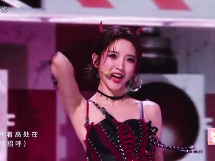 “烫嘴rap”全网玩梗,堂姐高情商回应,难怪张若昀说她是解药 #唐艺昕 #唐艺昕rap #张若昀 #青年创作者成长计划