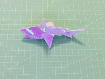 折纸教程:大鲨鱼,用一张正方形纸就可以折出很形象的鲨鱼🦈