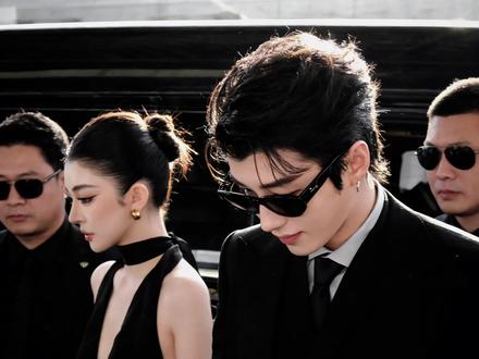 代旭ai合照ai指令教程来啦!站姐p图指令豆包你...#代旭手势舞跳的好带劲#豆包ai#豆包P图已经nextlevel了#代旭#一张图证明我追星