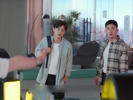 裴谦终于报仇了,把天火的规矩在周慕岩身上玩了个遍 #电视剧年少有为 #年少有为彭昱畅林允 #解说电视剧 #彭昱畅 #被年少有为的喜感控住了