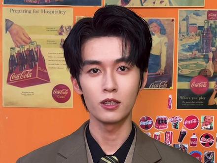 2月14日 情人节 19点!
一起跟裴淮 #刘宇航 来#昼以继夜 线上连麦直播间。
我们一起过大年!!
#直播 #过儿短剧 #新年快乐