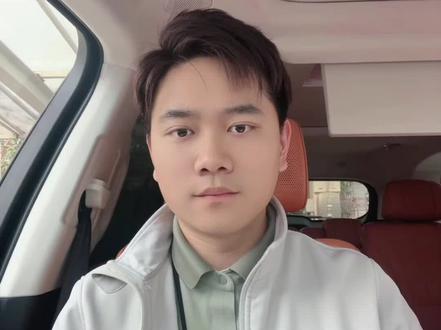 最近有车主反馈,魏牌高山头枕难拆,不知道如何进行拆卸,跟着大万往下学
#关于汽车的经验之谈 #魏牌高山 #魏牌小百科