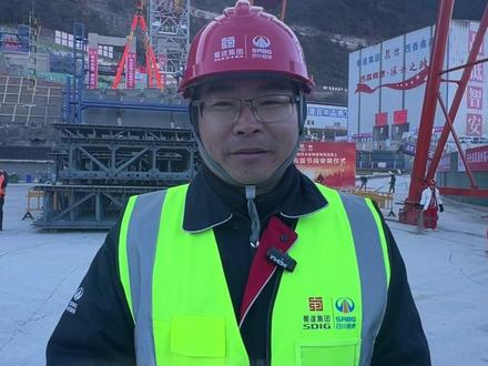 建设者为路筑梦,许下新年新愿跨年之际#西香高速 “筑梦铁军” 告白心声