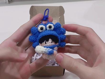 打包一份65的钩织#王俊凯#王俊凯小螃蟹 #手工钩织 #定制 #生日礼物