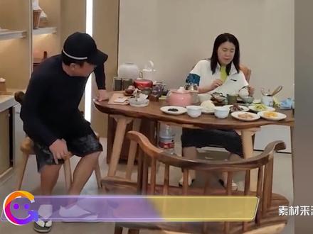 43岁王楠疑怀三胎,坐下去都费劲,郭斌小心翼翼家庭地位一目了然 #王楠 #郭斌 #娱乐评论大赏