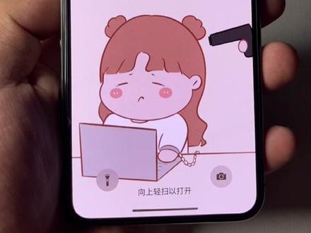 苹果手机用户更需要的是锁屏界面可直接接听语音通话。而每次都是先解锁,再打开app,再接听。#ios技能