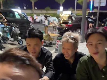 梅尼耶年历和深圳467来了,新年快乐🎉 #暗黑大米 #小p哥哥 #杨拾叁 #开心马骝哥