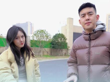 阻拦业主骑共享单车进入小区,物业是否侵权? #上城普法君 #持续提升公民法治素养 #小剧场 #共享单车进小区@韵味上城 @司法部 @浙江政法