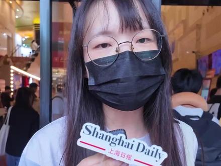 是谁熬夜在大光明看完了长达8小时的#新世纪福音战士 剧场版马拉松?恭喜所有看完全程的#EVA 影迷们,你们睡着了吗? #上海国际电影节 #明日香