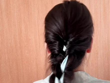 清冷感丝带编发|日常汉服都适配
#简单好看编发 #古风发型教程 #汉服发型 #丝带编发 #简单的汉服发型扎法
