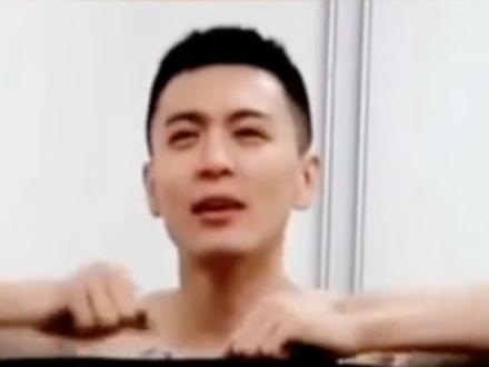 来看看液氮治疗下的不同反应!@杨鸣 @胡明轩 @咪咕篮球