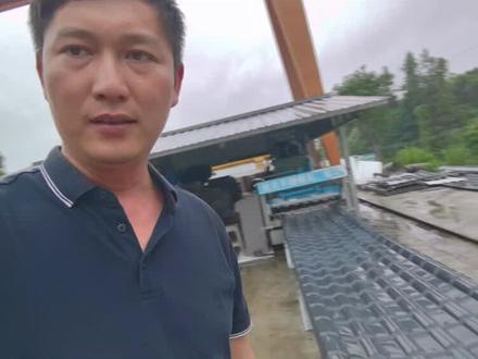 屋面瓦的天花板产品,表面静电喷涂工艺不掉色,坚固耐用,隔音,隔热抗冰雹。#为劳动者喝彩 #为建设者鼓掌 #屋面瓦 #不锈钢制品 #新农村建设