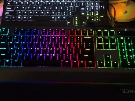 某鱼全新仅拆封外星人AW768键盘到底靠不靠谱?#外星人 #键盘 #外设 #开箱测评