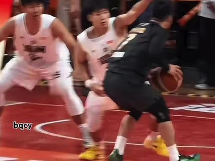 1月22日,浙BA城市争霸赛半决赛第二场,丽水队主场迎战温州队,一鼓作气,进击!#篮球赛 #浙BA #每个动作都是用汗水换来的 #篮球 #高难度动作