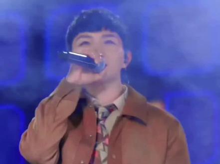 孟佳老师和关恒团队同台演唱《大家一起来》#蹦山咔拉咔 @关恒G-MAX º⁶¹⁶ ƪ(˘⌣˘)ʃ优雅