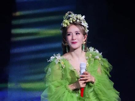 两口子都是小哭包来的
#谢娜 #谢娜演唱会 #谢娜张杰