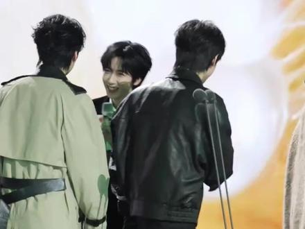 翔霖,永远的偏爱!#翔霖 #cp #星光大赏 #时代峰峻 #感情