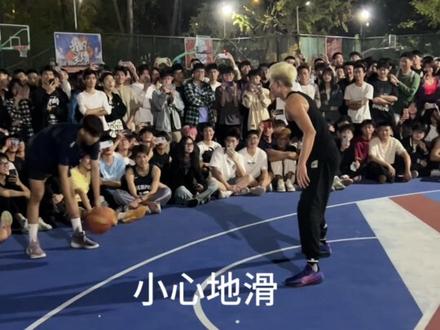 周楷恒VS柯冉幼爽版
#周楷恒 #zooparty #柯冉#校园行 #状元地校园行
@Adragon周楷恒 @柯冉