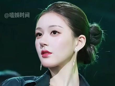 明明妆造屡陷争议,为何赵露思坚持自己化妆?本以为是怕浪费钱,了解内情才懂她的格局#赵露思 #钟楚曦 #白鹿 #娱乐评论大赏 #内容启发搜索