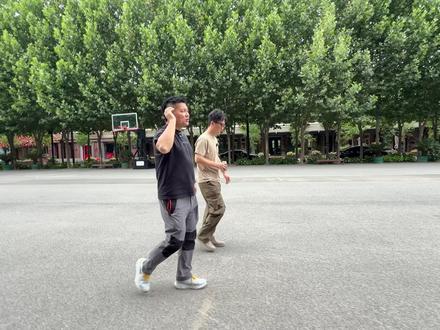 同事18万提了个5.2米大顶配? #华境S #五菱 #华为 #SUV