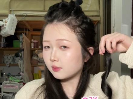 分层真的挺重要的,不然容易乱七八糟#发型教程 #卷发教程 #卷发 #韩系发型 #细软塌