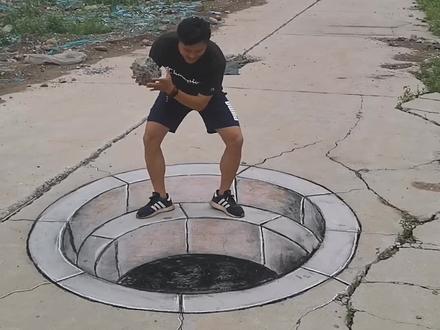 小伙跑步发现神秘洞,吓一跳😂看看咋回事🤪#画画#原创