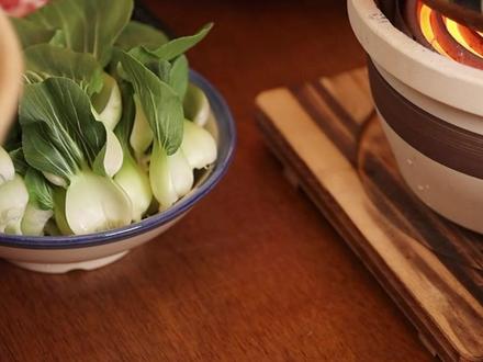 过年餐桌上一定不能少的,就是这款十菌汤包,炖汤特别鲜美有营养。#菌汤包 #家乡特产 #菌菇 #年货